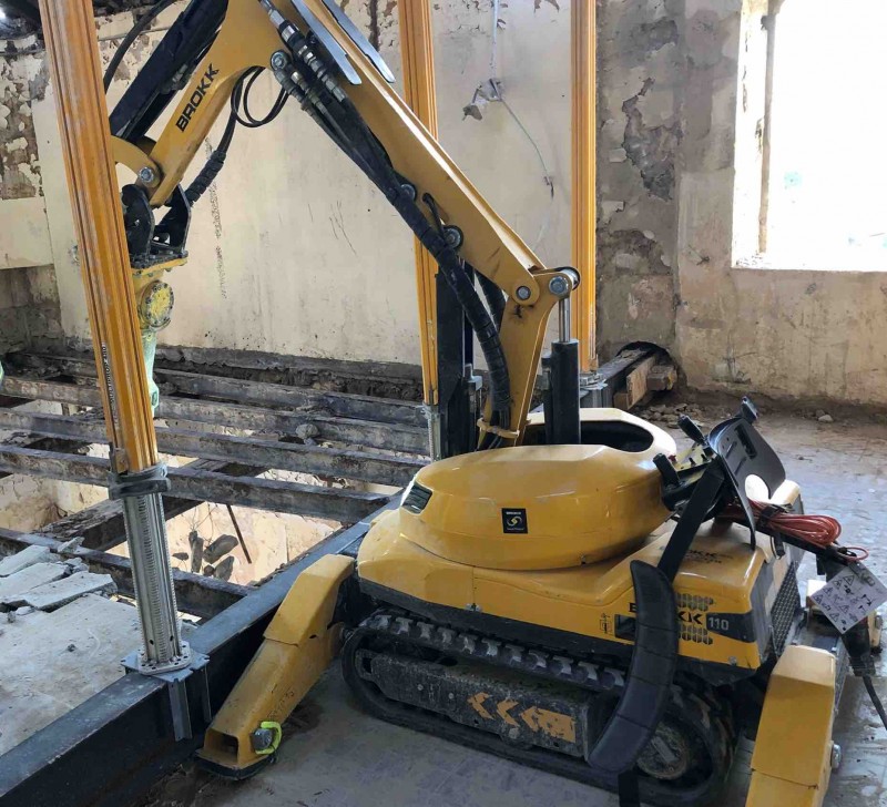 DÉMOLITION à CRUAS EN ARDÈCHE