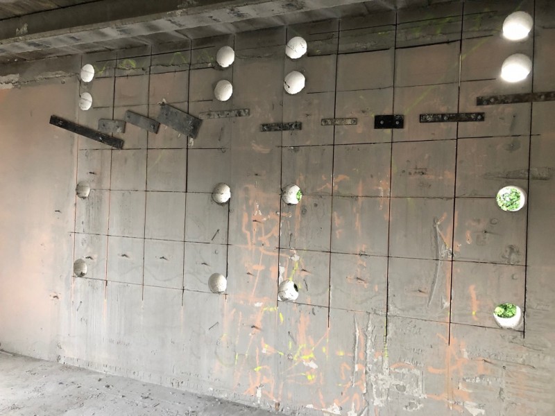 sciage et démolition de quai béton à salon de provence dans les bouches du rhône.