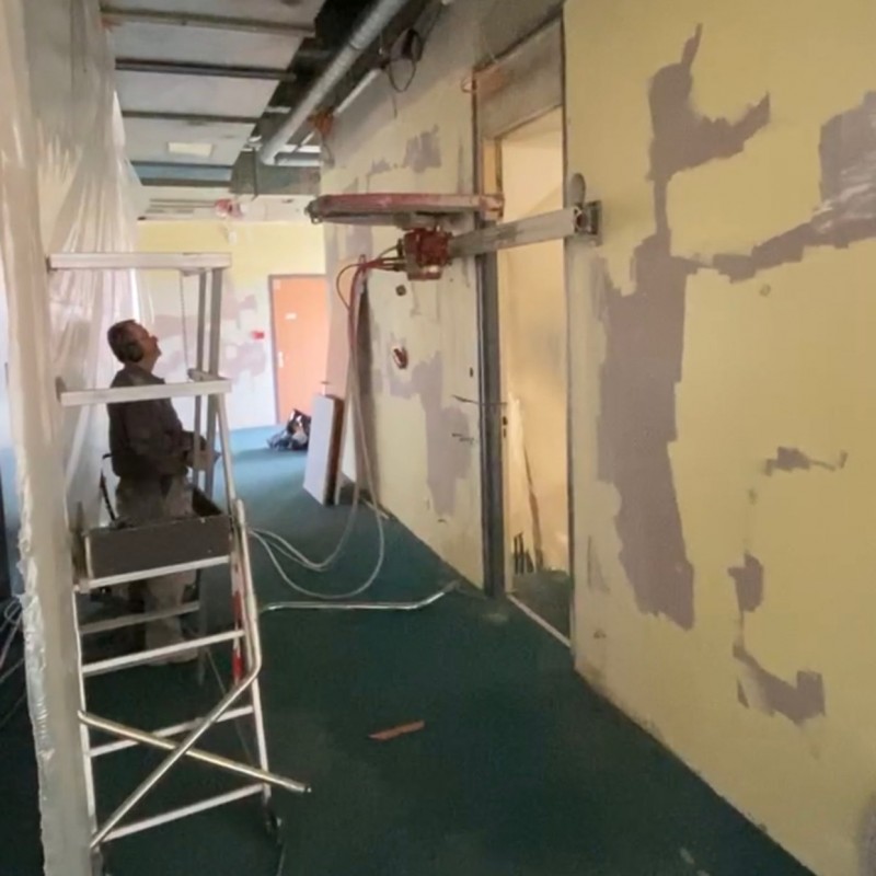 Sciage et carottage de béton à VOIRON , ISERE .