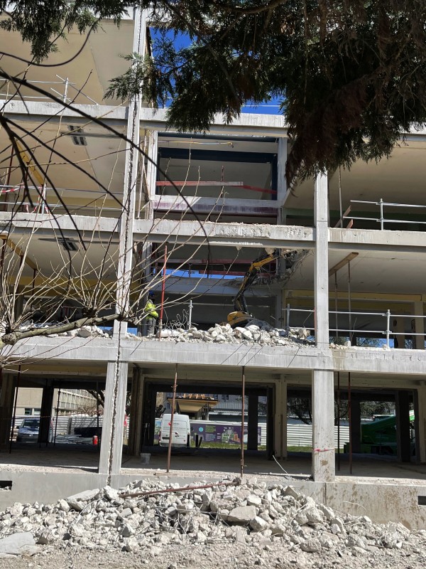 travaux de démolition de mur béton à Montélimar