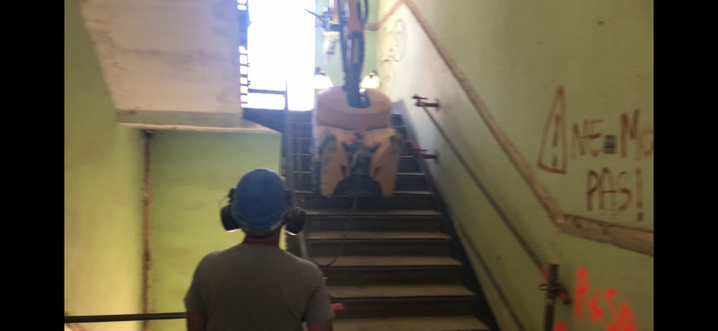 Travaux de Démolition pour chantier avec ROBOT DE DÉMOLITION BROKK® à LYON