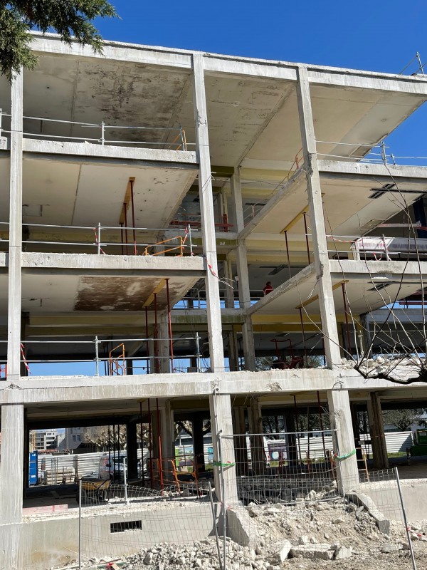 démolition d'un bâtiment à romans sur Isère